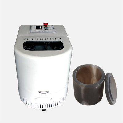 le sol de 4L 670rpm saupoudrent Mini Laboratory Ball Mill Machine avec le pot de meulage d'agate